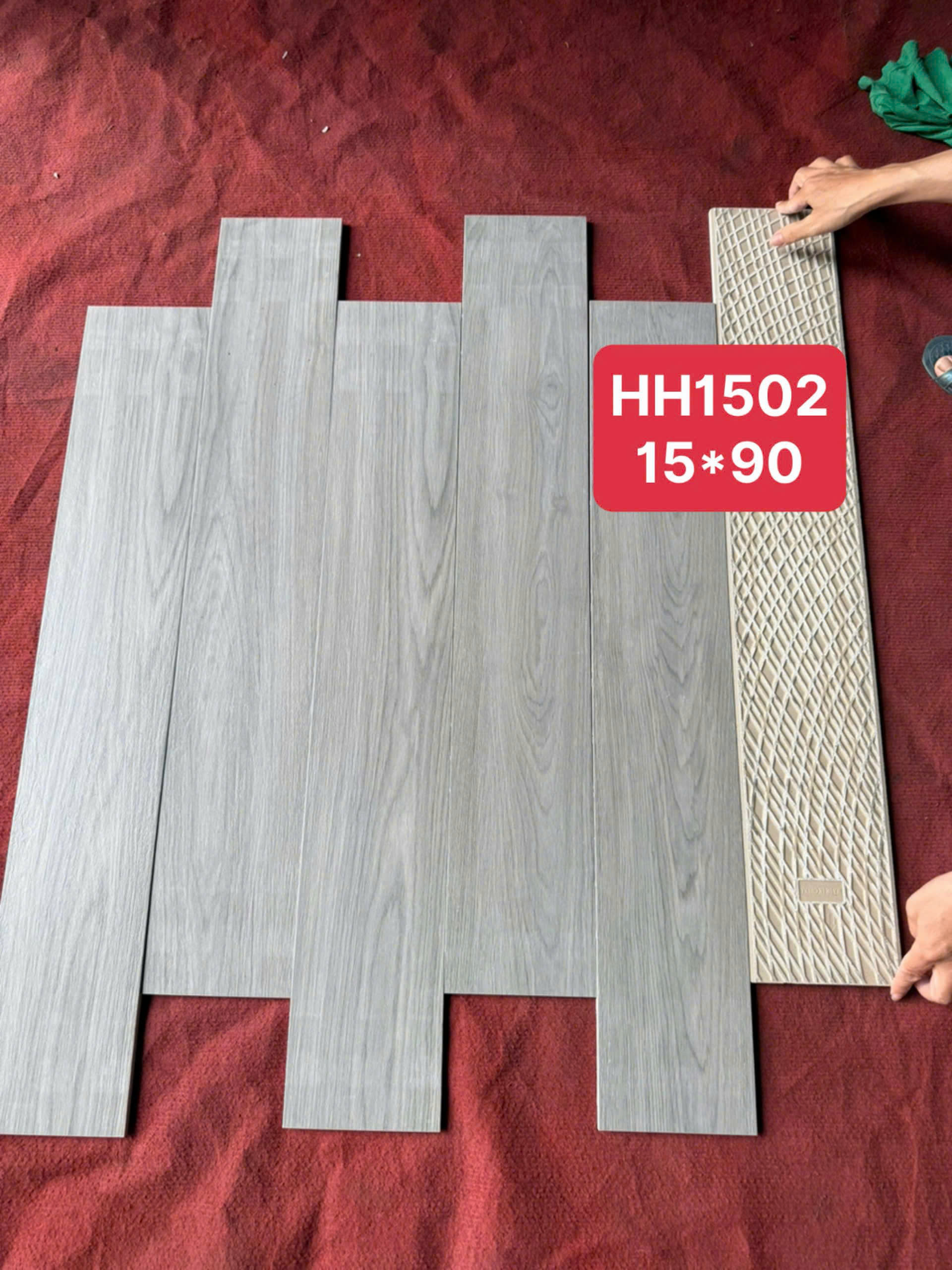 Gạch Porcelain Vân Gỗ Xám HH1502 15x90 cm